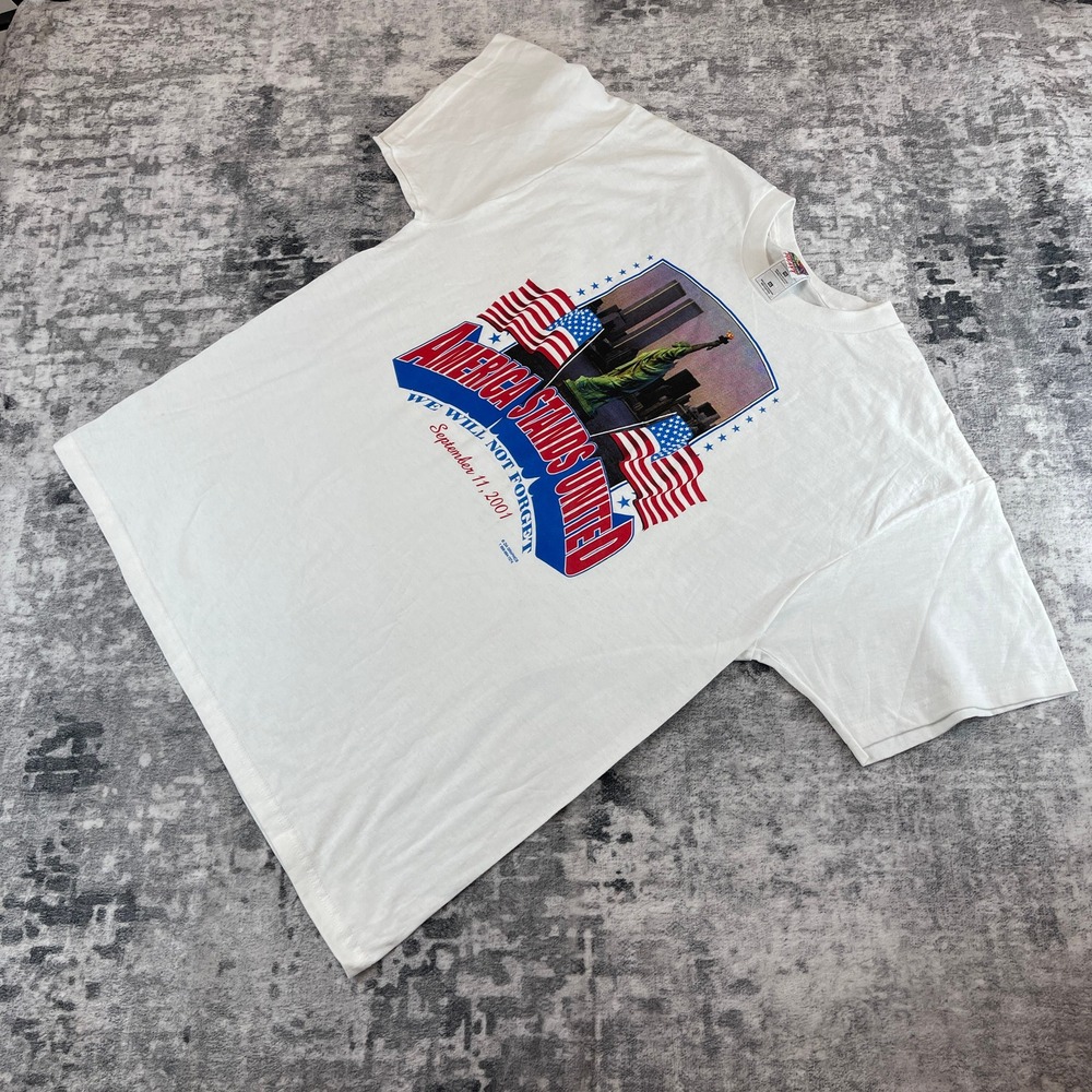 Vtg Fruit of the Loom Mens XL T-shirt 9-11 America Stands United Graphic White